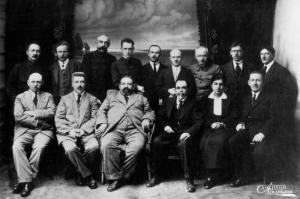 Врачи АКССР. 1923-1924 гг. Фото Национального архива Карелии